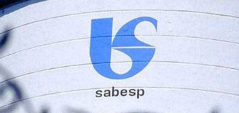O advogado Célio Dias alega que não vem conseguindo renovar a tarifa social junto a Sabesp