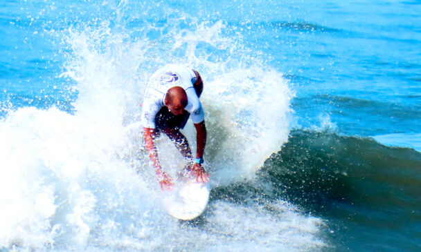 Destaque no surf brasileiro, a cidade de Itanhaém possui importantes títulos conquistados por atletas locais e já revelou grandes nomes na modalidade paulista, brasileira e mundial