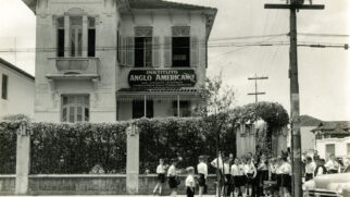 O colégio Anglo Americano foi fundado no dia 15 de outubro de 1941