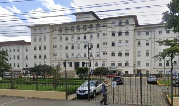 O período de contágio é de dois a dez dias, e, até agora, nenhum novo caso foi relatado na escola.