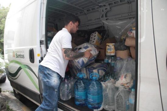 Em Santos, o Fundo Social de Solidariedade (FSS) prorrogou até sexta-feira (10) o período para que os santistas façam suas doações na sede da entidade (