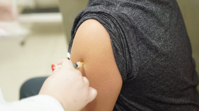 Nos pontos de vacinação, também será possível tomar a vacina contra a gripe