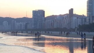 Praias de Santos estão todas próprias para banho