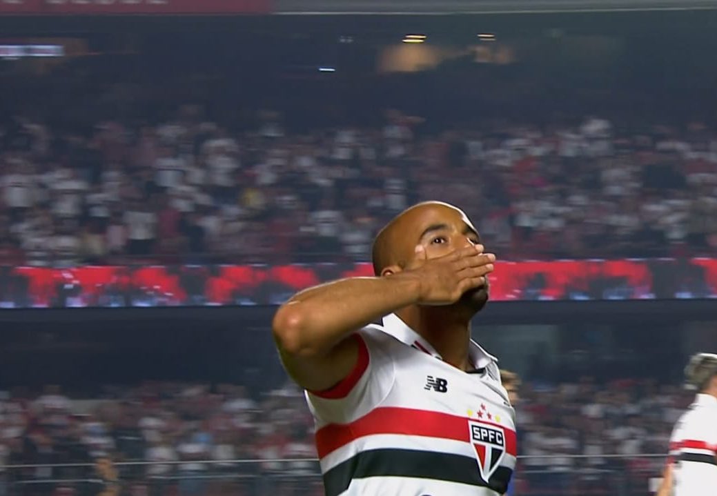 Lucas Moura fez um dos gols contra o Cruzeiro