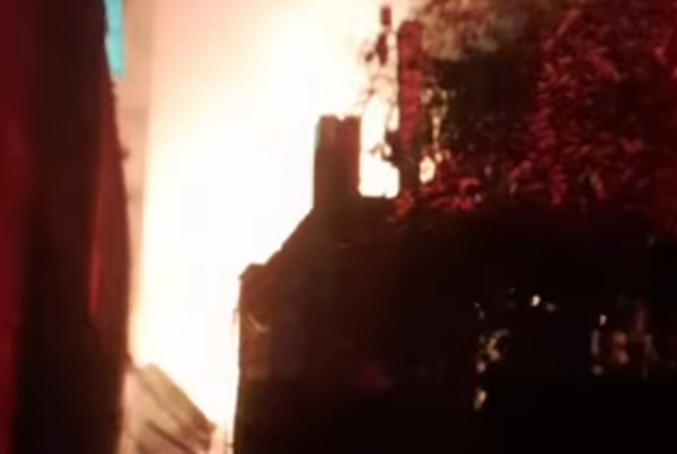 Incêndio na comunidade México 70, em São Vicente