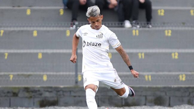 Jogador é revelado pelo clube