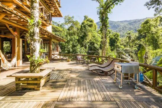 Ubatuba está entre os destinos mais buscados por usuários do Airbnb