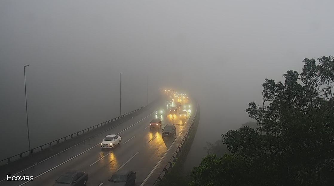 Por conta de neblina, há bloqueio da alça da Anchieta no km 40 norte