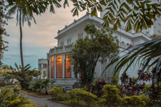 Pinacoteca Benedicto Calixto fica na Avenida Bartolomeu de Gusmão, 15, em Santos