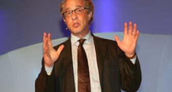 Ray Kurzweil diz que IA trará mortos de volta à vida