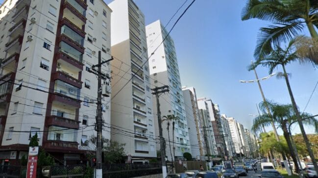 Prédios localizados na orla de Santos estão tortos