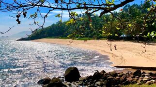 A cidade com mais praias impróprias nesta semana é Ilhabela