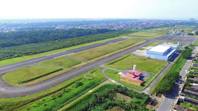 O aeródromo de Itanhaém tem capacidade para receber aviões para 100 passageiros