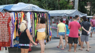 A FeirArte é carinhosamente conhecida como 'Feirinha Hippie'