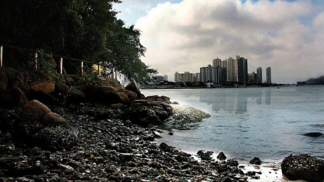 A pesca é uma das principais atividades econômicas da região, e muitos dos moradores carregam lembranças fortes dessa tradição