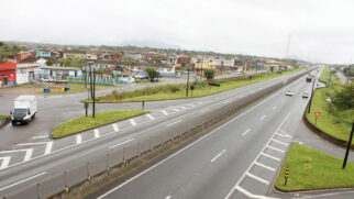 A Rodovia Padre Manoel da Nóbrega desempenhou um papel crucial no crescimento econômico e no desenvolvimento regional