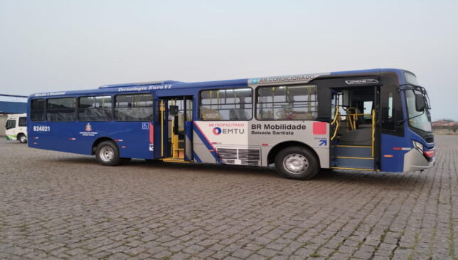 Ônibus com ar-condicionado já estão sendo disponibilizados no Litoral de SP