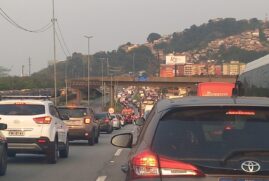 Rodovia dos Imigrantes apresenta trânsito neste domingo