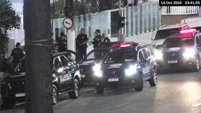 Agentes identificaram o grupo de adolescentes quando tentavam invadir o Orquidário noamente