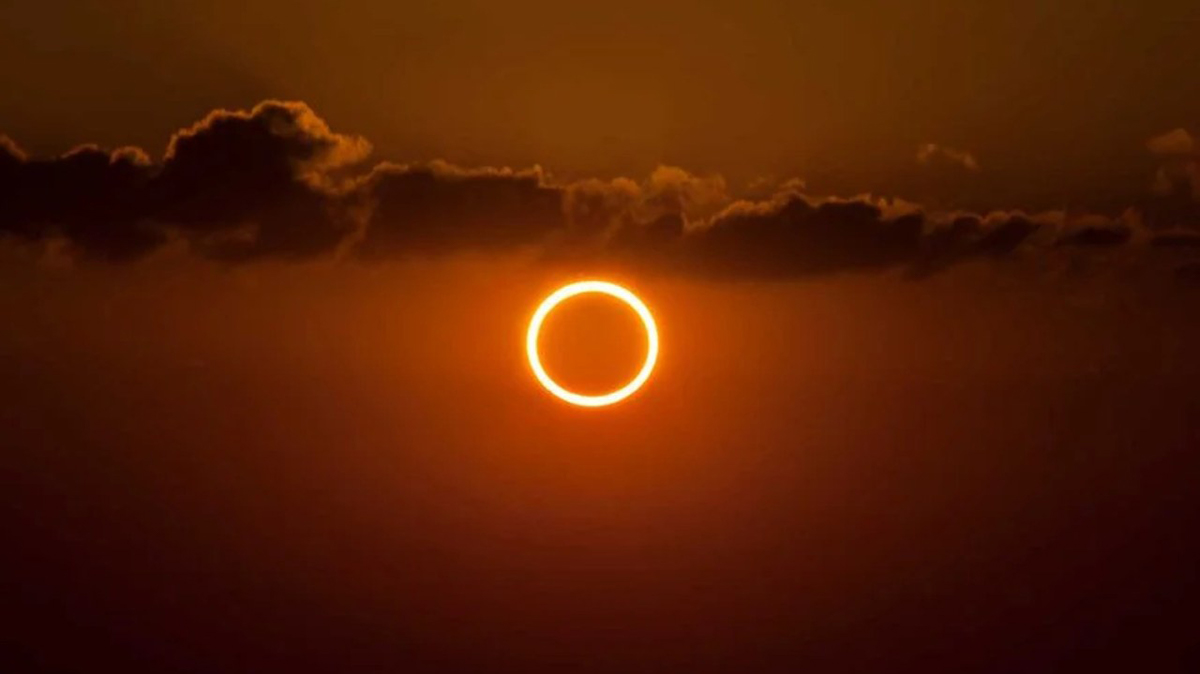 O Observatório Nacional está fazendo uma transmissão ao vivo do eclipse em seu canal do YouTube