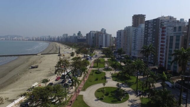 Elevação do nível do mar e eventos extremos, como inundações e deslizamentos de terra, exigem união e participação