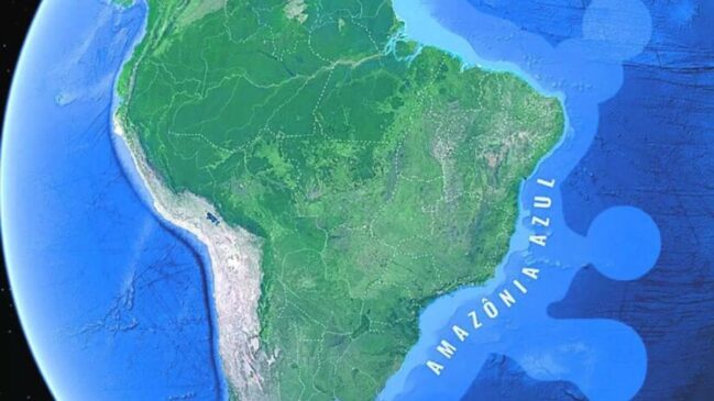 O nome "Amazônia Azul" foi escolhido em referência ao seu tamanho, similar ao da Amazônia