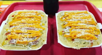 O lanche se destaca por sua abundância e promete atender àqueles que buscam uma grande refeição