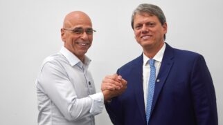 Tarcísio se comprometeu a dar apoio aos projetos necessários ao desenvolvimento de Guarujá