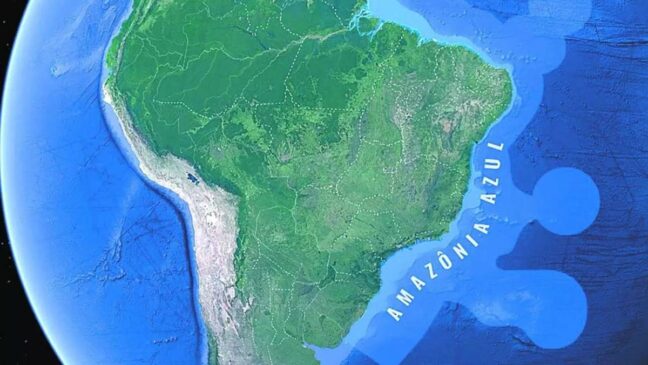 Resumidamente, se entende como Amazônia Azul, o território corresponde à zona econômica exclusiva (ZEE) do país