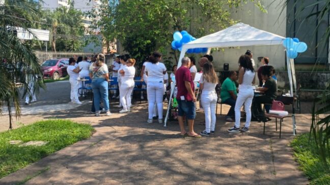 A ação teve como foco ressaltar a importância do Novembro Azul