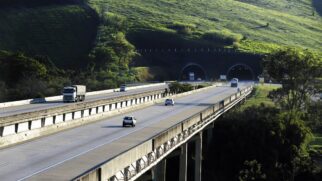 Responsável pelo Corredor Ayrton Senna/Carvalho Pinto, a Ecopistas programou diversas obras de manutenção e pavimentação