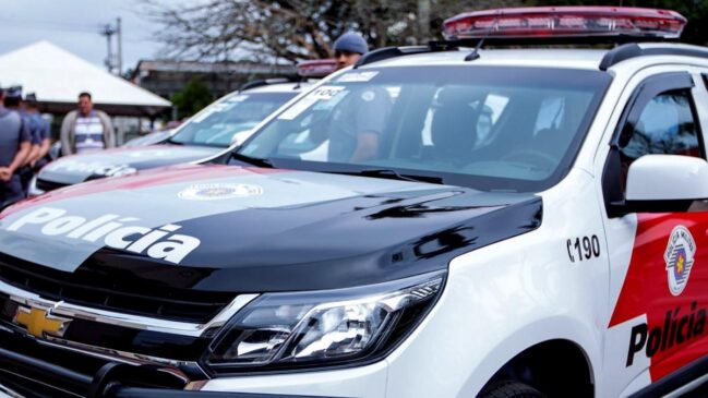 O local é conhecido pelas autoridades por frequentes arrastões, principalmente em períodos de temporada e feriados