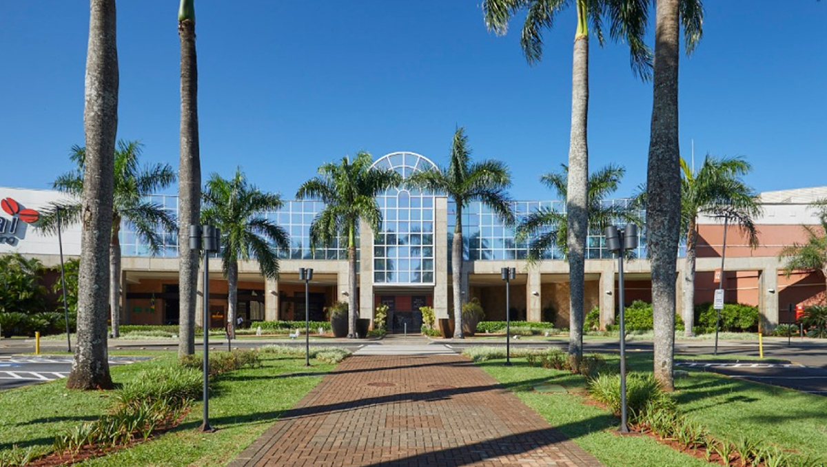 Contando com uma ABL de 81.700 m² e 236 lojas, o Catuaí Shopping Londrina está localizado na cidade do Paraná / Divulgação