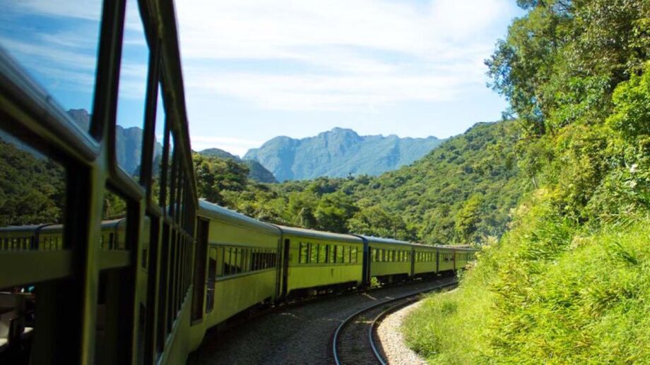 Passeio de trem no Brasil...