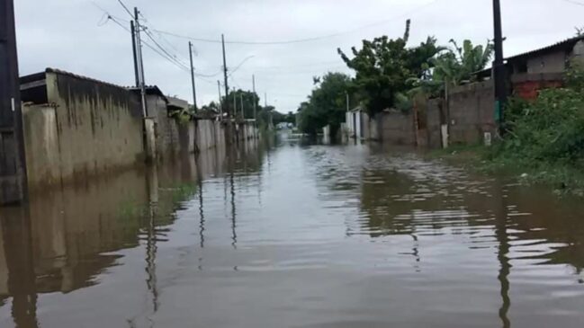 A Prefeitura de Peruíbe foi procurada e disse que está monitorando todos os pontos afetados