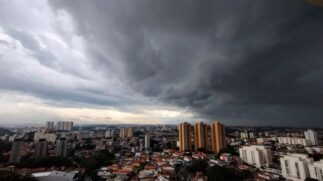 Previsão para os próximos dias é de mais chuva em SP e preocupação aumenta