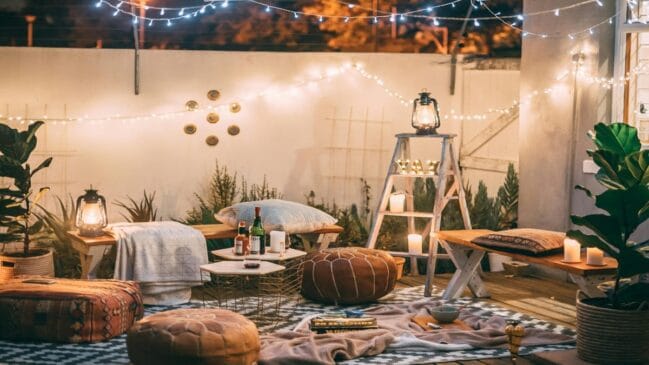 Boho-chic é cada vez mais uma tendência em ambientes particulares, comerciais e até mesmo em vestimentas