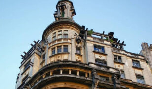 O Edifício Rolim, em SP, virou atração de terror