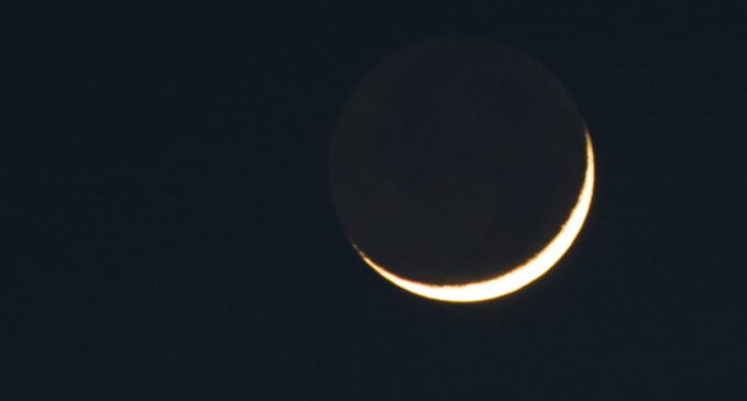Um eclipse solar é quando a Lua bloqueia apenas uma parte da luz do Sol