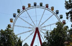 A Giranda Mundi é uma das atrações mais procuradas no Hopi Hari
