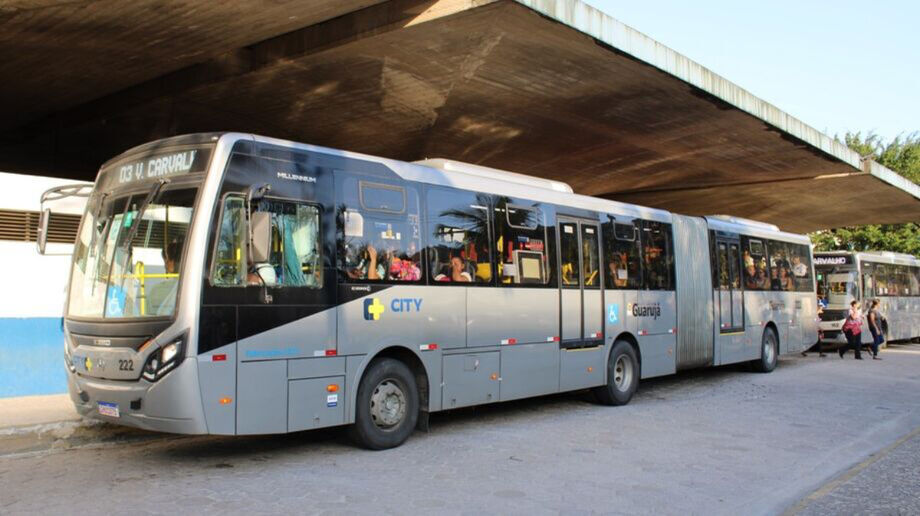A empresa é obrigada a providenciar o imediato e integral restabelecimento dos serviços prestados