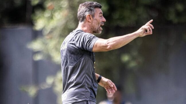 A ideia de Caixinha é trabalhar cada um desses conceitos de forma individual a cada treinamento no CT Rei Pelé
