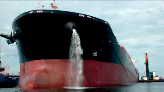 Água de lastro: exigência para que navios apresentem atestado de conformidade com normas internacionais foi suspensa