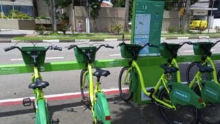 Usuários poderão retirar bicicletas sem custo em qualquer uma das 43 estações espalhadas pela cidade