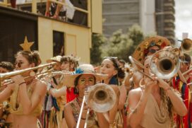 Carnaval em 2025 acontecem de 1&ordm; a 4 de março