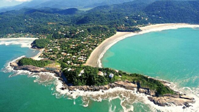 Guarujá tem 27 opções de praias, com opções para todos os gostos