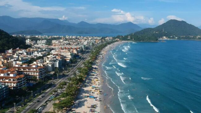 Uma das cidades mais famosas e refrescantes durante o verão, é Ubatuba