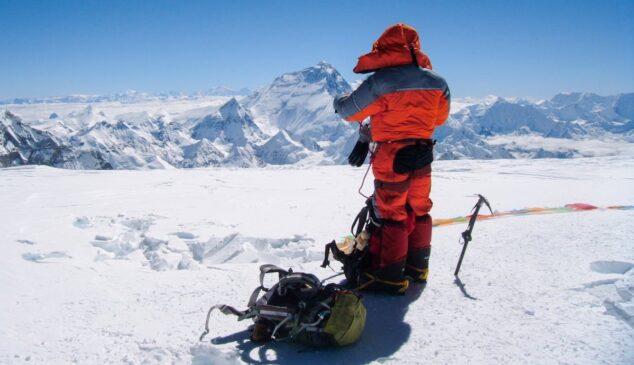 Alpinistas usam os corpos de colegas mortos no Everest como ponto de referência