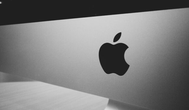 A mordida na maça na logo da Apple tem várias teorias, mas apenas uma é a verdadeira