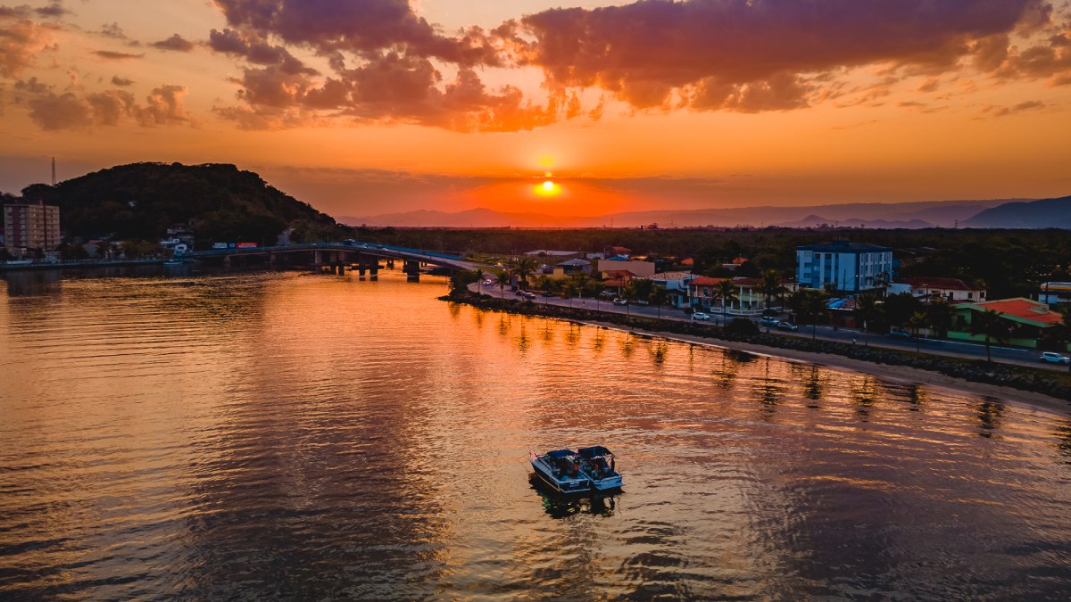 Nicolas afirma que a ideia é mostrar as imagens de pontos turísticos de Itanhaém